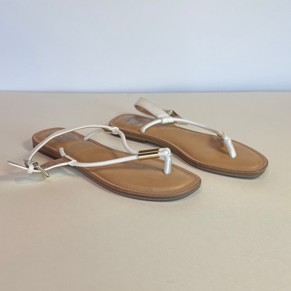 DV by Dolce Vita Shoes - DV Dolce Vita White Flat Sandals Womens Jache Size 7